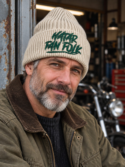 Hatar fan folk – Hatitude Oversized Cuffed Beanie Havre, på modell