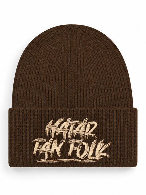 Hatar fan folk – Hatitude Oversized Cuffed Beanie Valnöt, brodyr framifrån