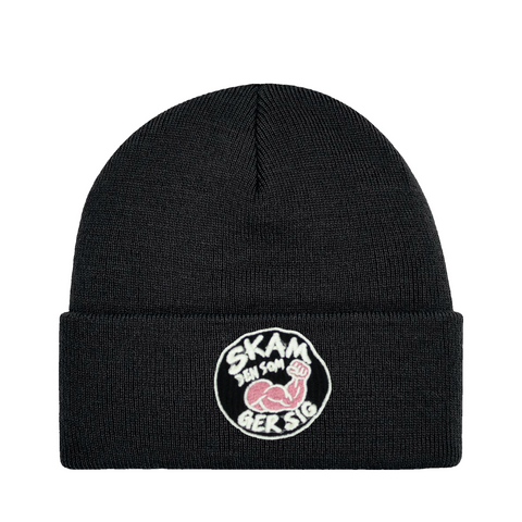 Skam den som ger sig – Cuffed Beanie – produktbild på vit bakgrund