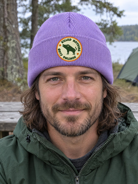 KNHC PERSON 600x600 – Killed Nothing Hunting Club HCB-LAV-KNHC på person