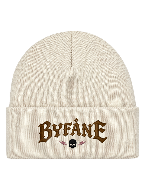 Byfåne, Offwhite, Hatitude Cuffed Beanie, HCB-OFW-BYF. Transparent produktbild. Brodyr 10,5 × 4,63 cm.