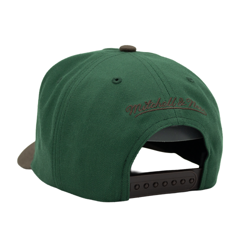 Pussy Destroyer Mitchell & Ness A-Frame bakifrån